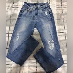 Stylish Blue Distressed Women Jeans